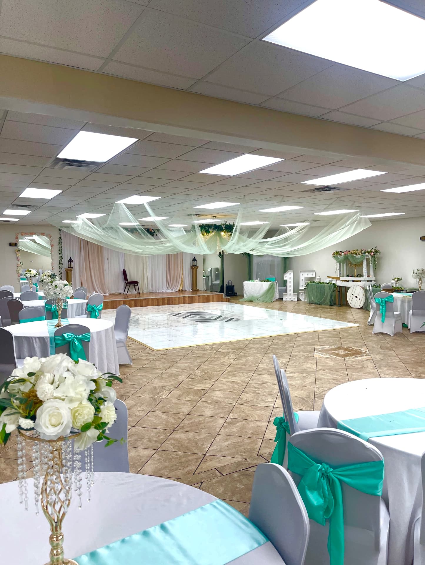 Event at Salon Avalon 6