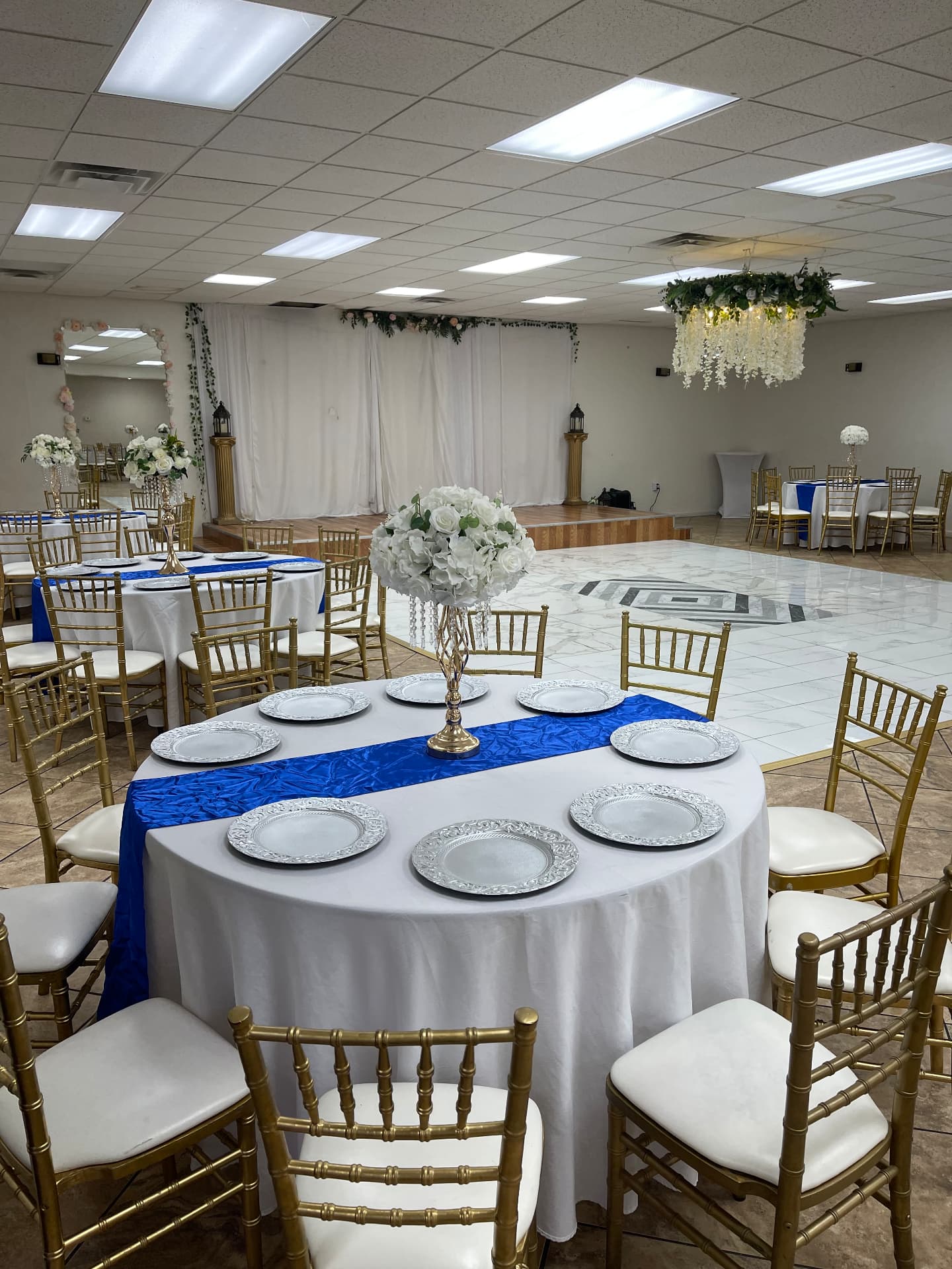 Event at Salon Avalon 5